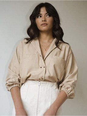 Harly Jae, house blouse, sand colour, XS , 100% raw silk.